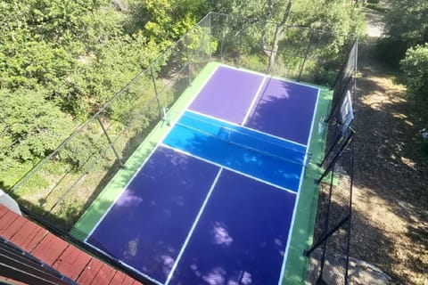 Pickleball court