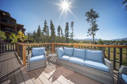 - Lounge under sunny skies on this private deck with plush seating and wood railing - Surrounded by tall trees and mountain views for the perfect nature backdrop - peaceful spot to relax, sip a drink, or stargaze in the cool evening air