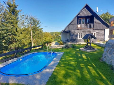 House, Home, Garden, Cottage, Lawn, Backyard, Yard, Swimming Pool, Landscaping, Estate
