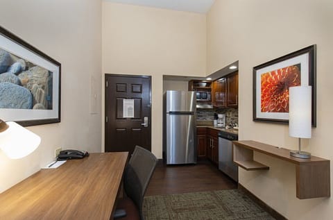 Step inside to find a homey atmosphere with modern finishes, inviting you to unwind in comfort amidst a blend of functionality and style.