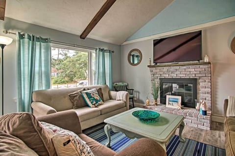 Dennis Vacation Rental | 4BR | 2BA | 1-Story House | Stairs Required for Access