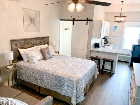 Full View of Studio unit Beachview 324.