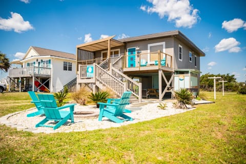 Firepit / Exterior - South