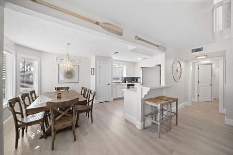 Create lasting memories around the dining table