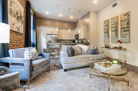 Open-concept living and kitchen with ample seating for you and your guests. Features a 55” Samsung Smart 4K TV for streaming and DIRECTV Entertainment. The sofa converts to a full-size sleeper! Enjoy plenty of natural light.