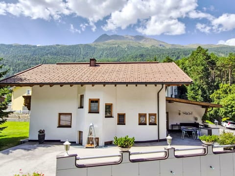 Building, House, Home, Roof, Cottage, Door, Slope, Hill Station, Mountain Range, Farmhouse