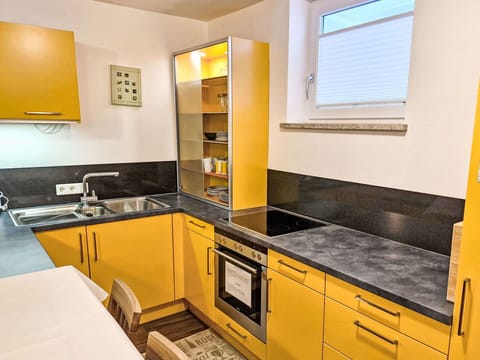 Furniture, Chair, Table, Apartment, Outdoor Furniture, Balcony, Kitchen & Dining Room Table, Condominium, Shade, Patio