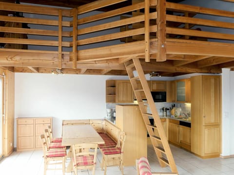 Room, Building, Wood, House, Loft, Ceiling, Furniture, Attic, Lumber, Interior Design