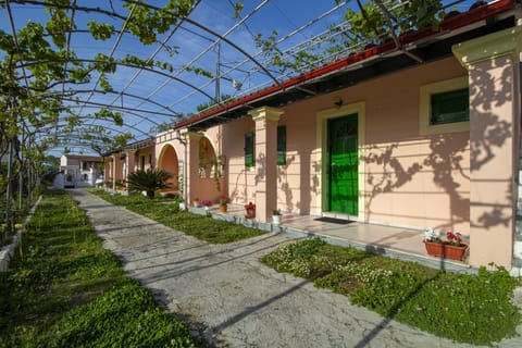 Tzoras Apartments Roda Corfu