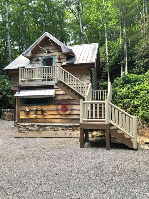 Carriage House in the Blue Ridge Mountains