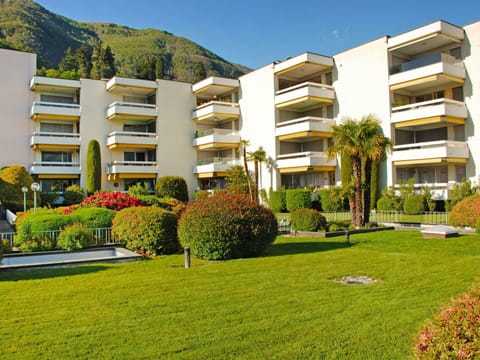 Property, Residential Area, Building, Real Estate, Green, Architecture, Condominium, Home, House, Apartment