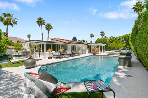 Welcome to Nogales Palms!
