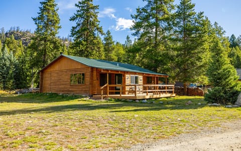 Welcome to Holler's Hideout!