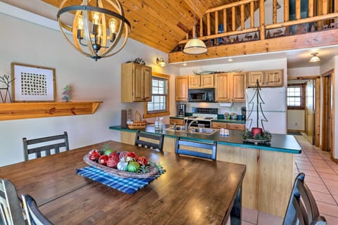 Dining Area | Dishware & Flatware