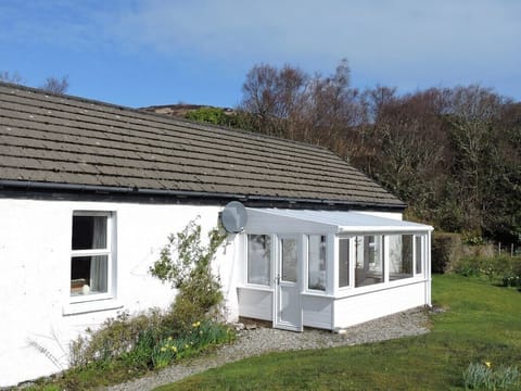 Sun room ideal for watching deer, red squirrels etc that come to visit