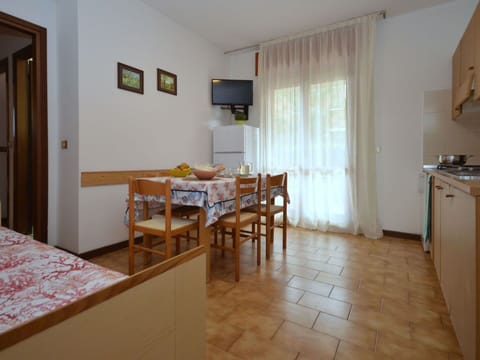 Table, Furniture, Wood, Interior Design, Flooring, Chair, Floor, Door, Hardwood