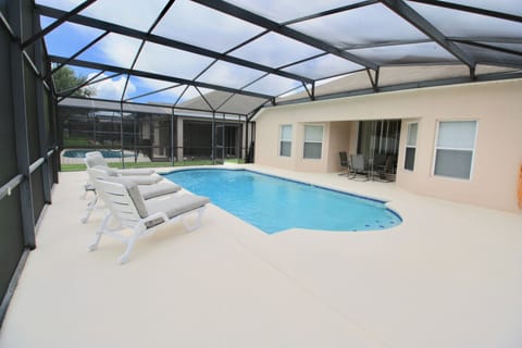 Private South-facing Pool