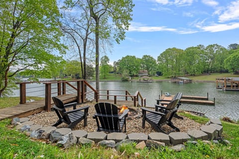 Welcome to Serenity Bliss. Enjoy making s'mores & memories at the fire pit.