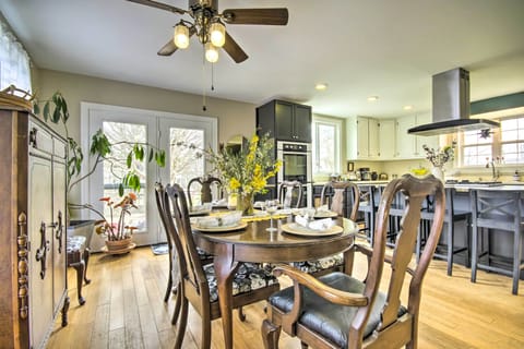 Dining Area | Dishware & Flatware