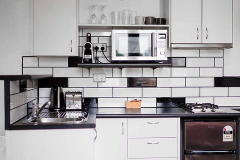 Kitchen sink