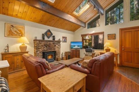 Laird house living room