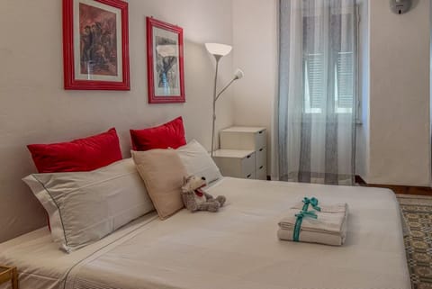 Rundanina Village Life Studio + Annex Room with AC Apartment in Vernazza