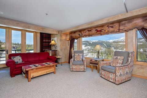 Spectacular scenery from this condo!