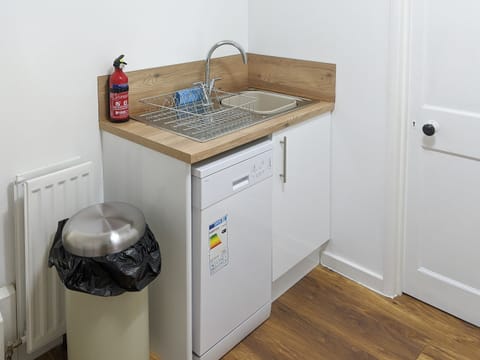 Kitchen | Squirrel&rsquo;s Retreat - Seat Howe Retreats, Thornthwaite, near Keswick