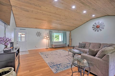 Smith River Vacation Rental | 3BR | 2BA | 1 Step to Access | 2,500 Sq Ft