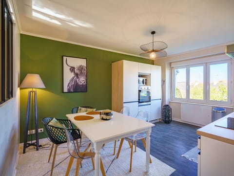 Table, Property, Cabinetry, Chair, Wood, Window, Lighting, Interior Design, Floor, Flooring