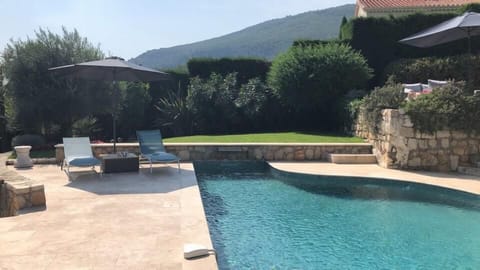 Garden and swimming pool