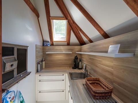 Furniture, Property, Building, Window, Wood, Comfort, Interior Design, Floor, Shade