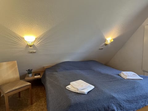 Property, Window, Wood, Textile, Shade, Interior Design, Lighting, Architecture, Flooring