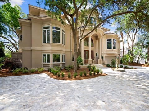 9 Laurel Lane Ocean Front Home in South Forest Beach