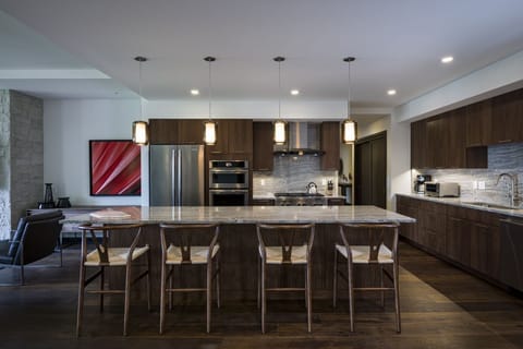 Ktichen - Four Bedroom Residence - The Lion Vail