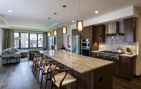 Kitchen - Four Bedroom Residence - The Lion Vail