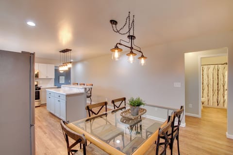 Dining Table | Dishware & Flatware Provided