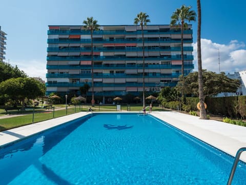 Swimming Pool, Property, Building, Condominium, Real Estate, Resort, Architecture, Apartment, House, Leisure