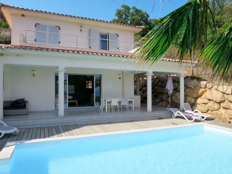 Property, House, Building, Swimming Pool, Real Estate, Villa, Home, Vacation, Patio, Estate