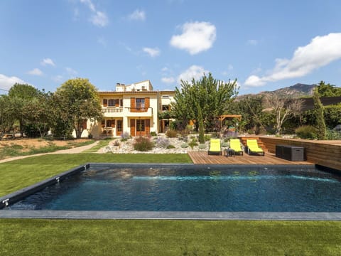 Property, Swimming Pool, Estate, House, Real Estate, Home, Building, Villa, Residential Area, Leisure