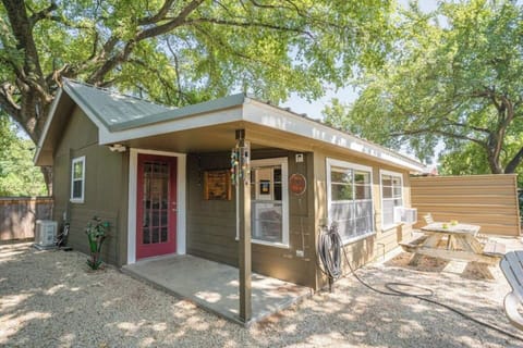 Check yourself in and feel instantly welcome within this charming cabin