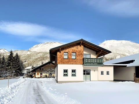 Sky, Cloud, Building, Snow, Property, Window, Mountain, Nature, House, Tree