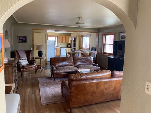 Very open floor plan with hardwoods throughout...