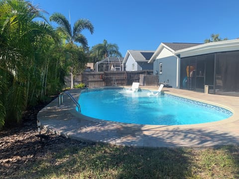 Sun shelf to lounge in.  Approximate water depth is 9 inches.  
