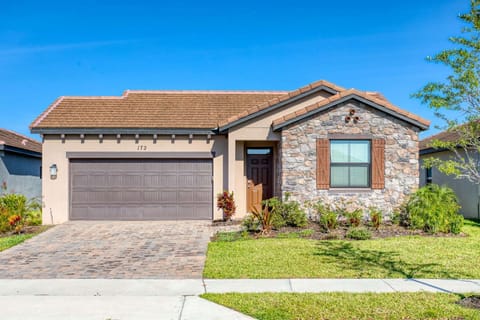 Welcome to 172 Balmoral!