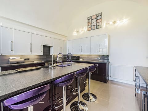 Kitchen area | New Barn Reservoir, Shaldon, near Teignmouth