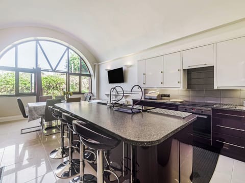 Kitchen area | New Barn Reservoir, Shaldon, near Teignmouth
