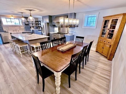 Remodeled kitchen—2 full refrigerators, gas oven, tons of gathering space