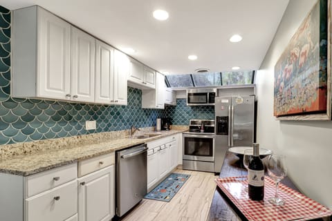 Fully equipped kitchen