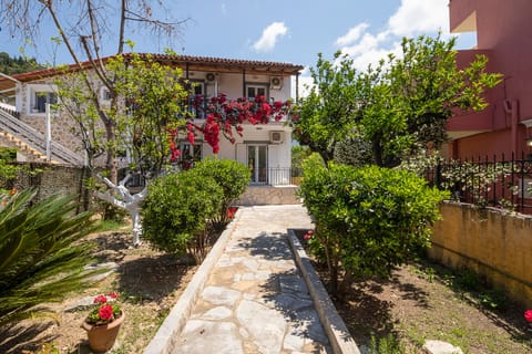 Irini studios top floor